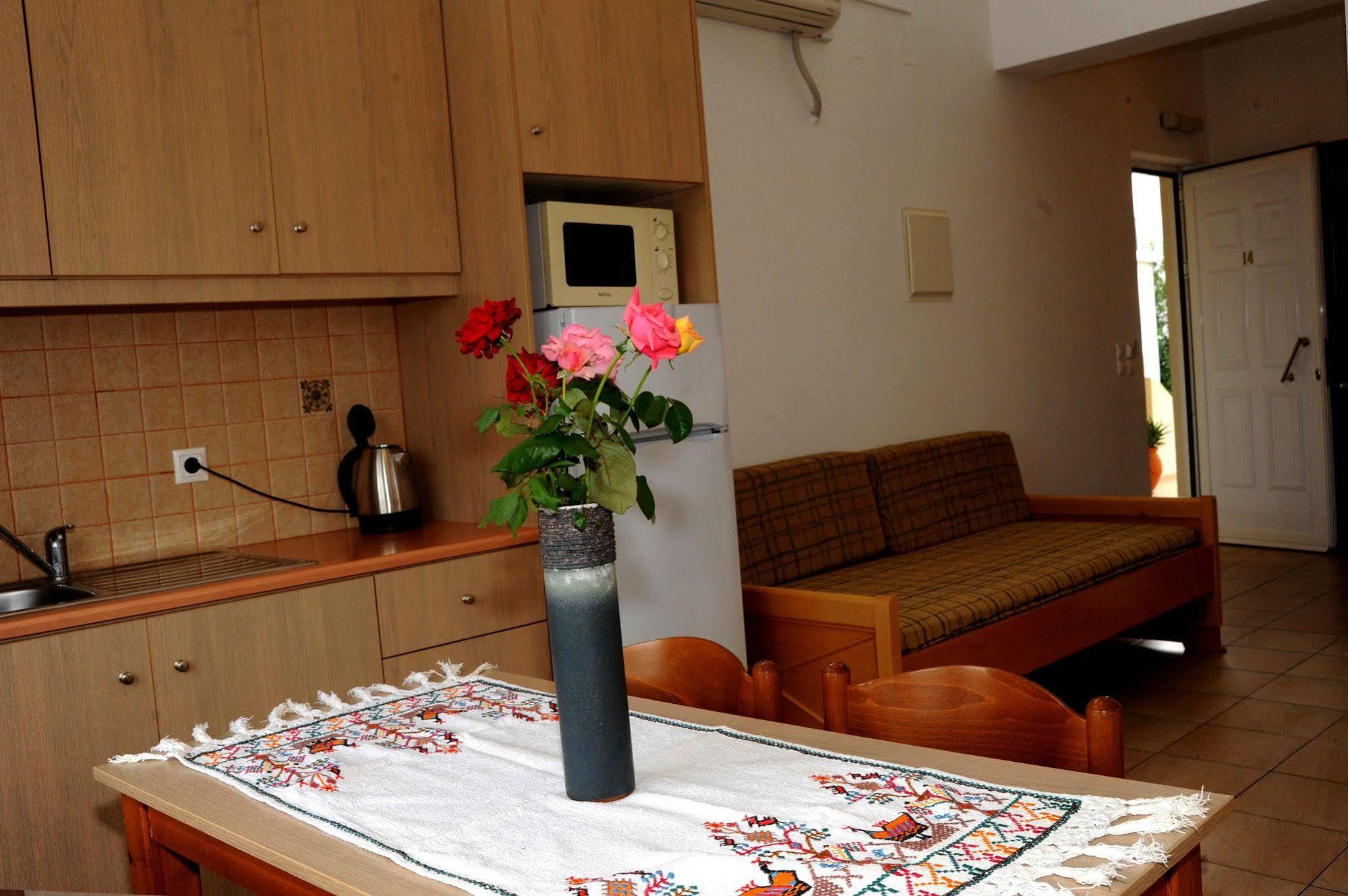 Evilion Hotel Stalós Eksteriør bilde